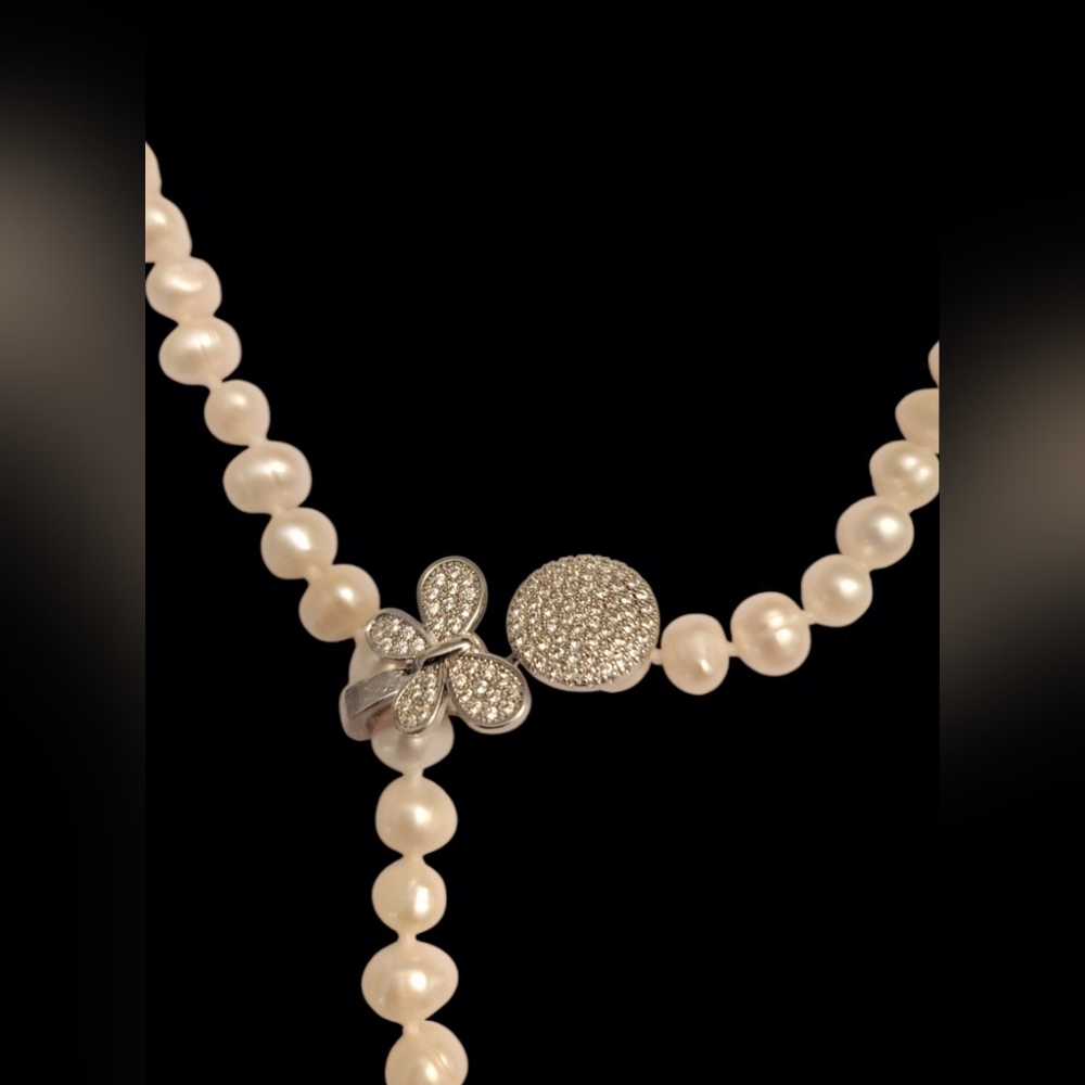 CLOSING CLOSET SALE 2 DAYS ONLY! Elegant Fresh Water Pearl Necklace